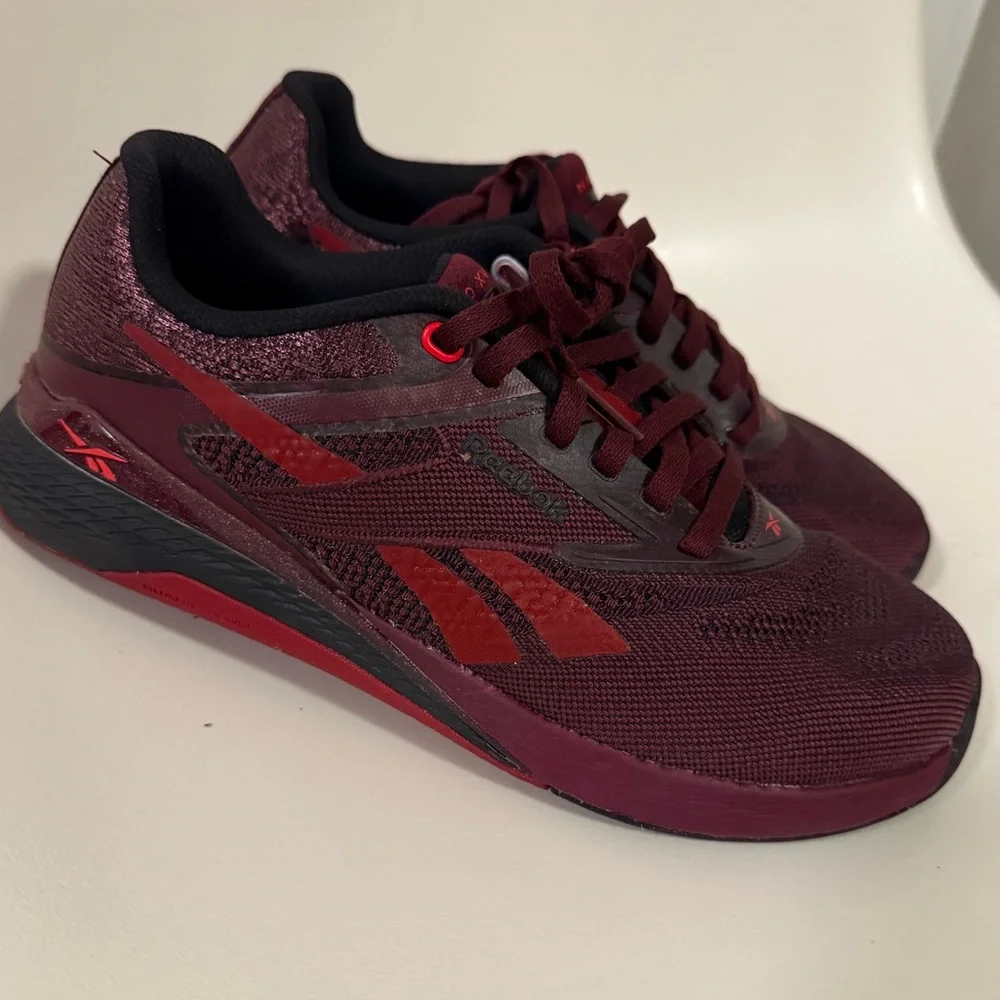 Reebok Nano x5 Women’s Gym shoes size 6 Black Cherry Retro Red like new worn 2x